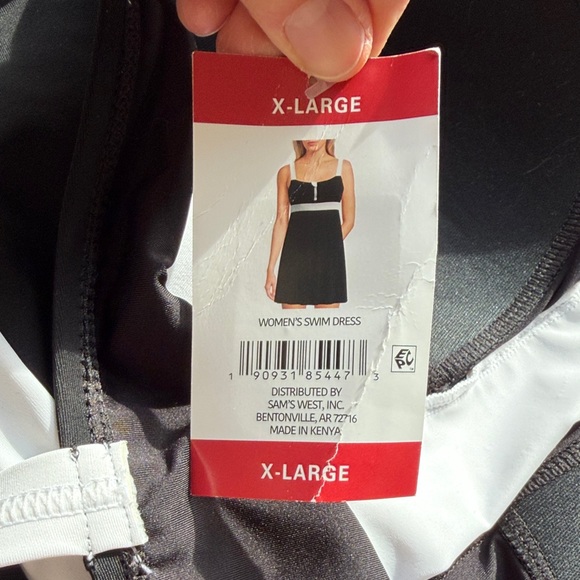 NWT Lands' End Black and White Women's Swim Dress One Piece. Size XL / 18 - Picture 8 of 10